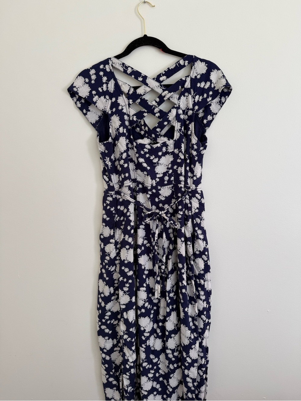 Maeve by Anthropologie Navy Floral Crisscross Back Dress